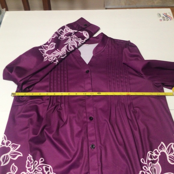 Zulily Large Purple Button Down Tunic with White Flower Trim - Picture 9 of 9